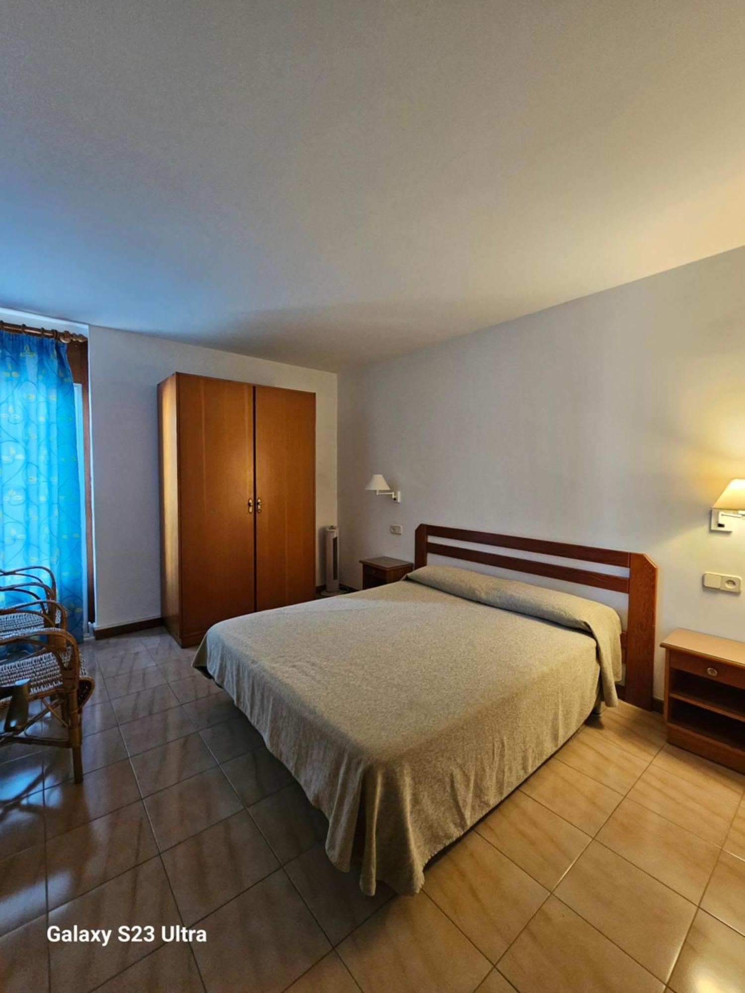 Hotel Blue Spot Мальграт-де-Мар Экстерьер фото