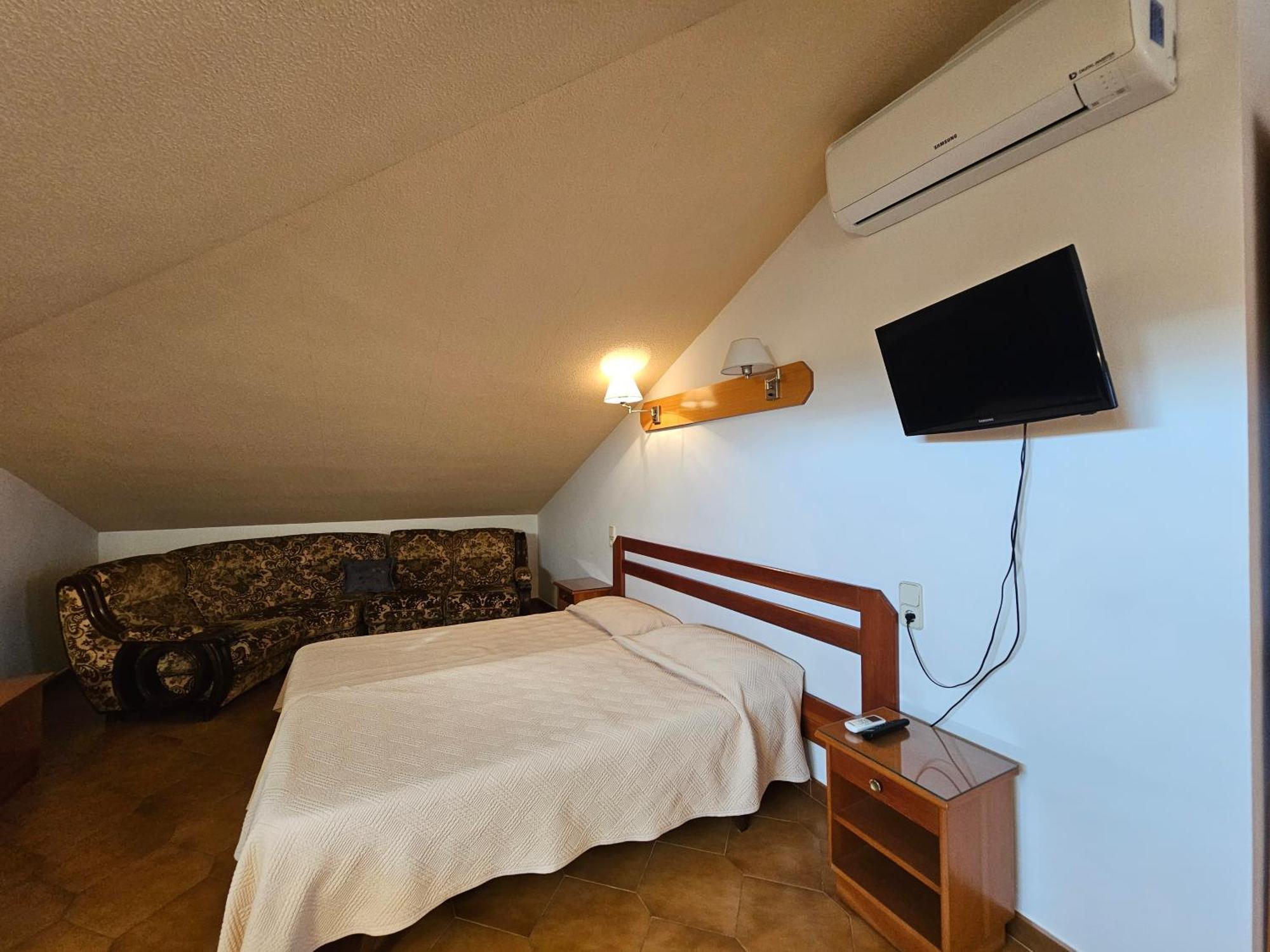 Hotel Blue Spot Мальграт-де-Мар Экстерьер фото