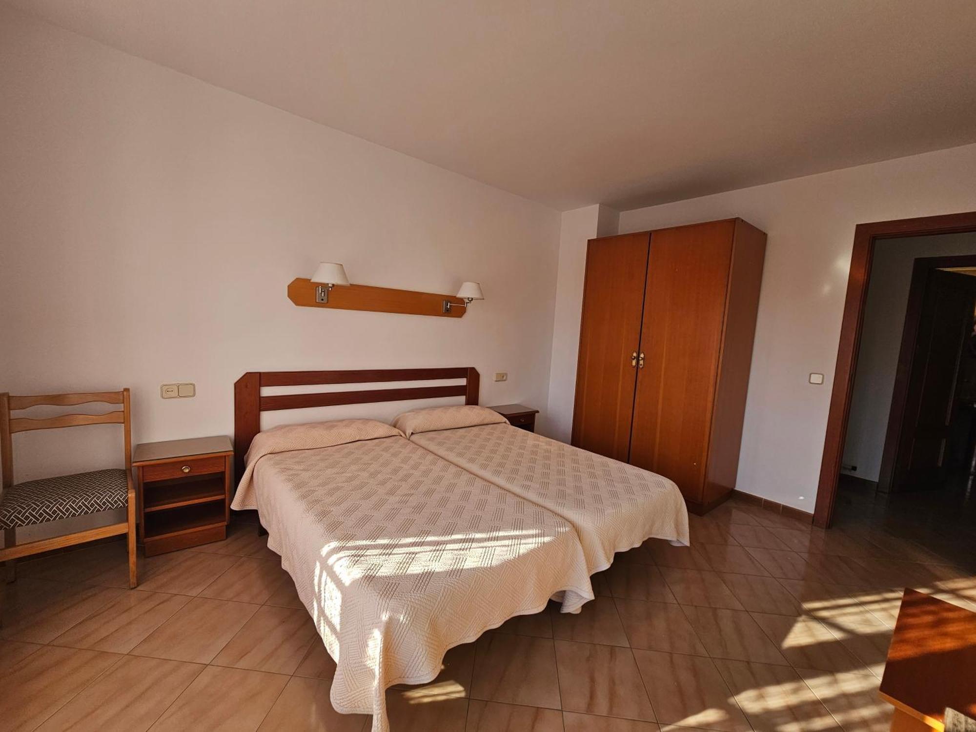 Hotel Blue Spot Мальграт-де-Мар Экстерьер фото
