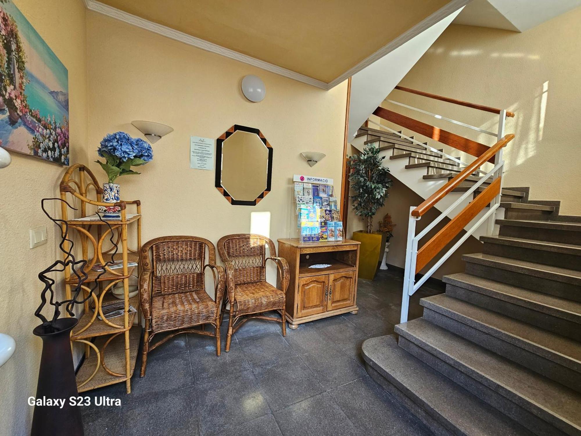 Hotel Blue Spot Мальграт-де-Мар Экстерьер фото
