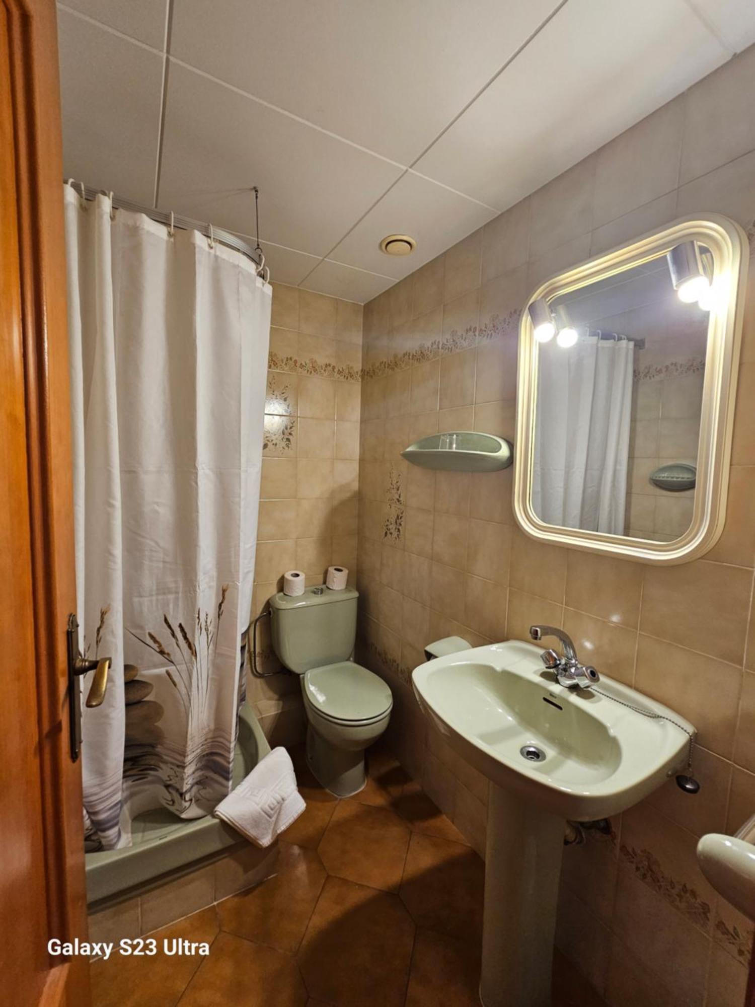 Hotel Blue Spot Мальграт-де-Мар Экстерьер фото