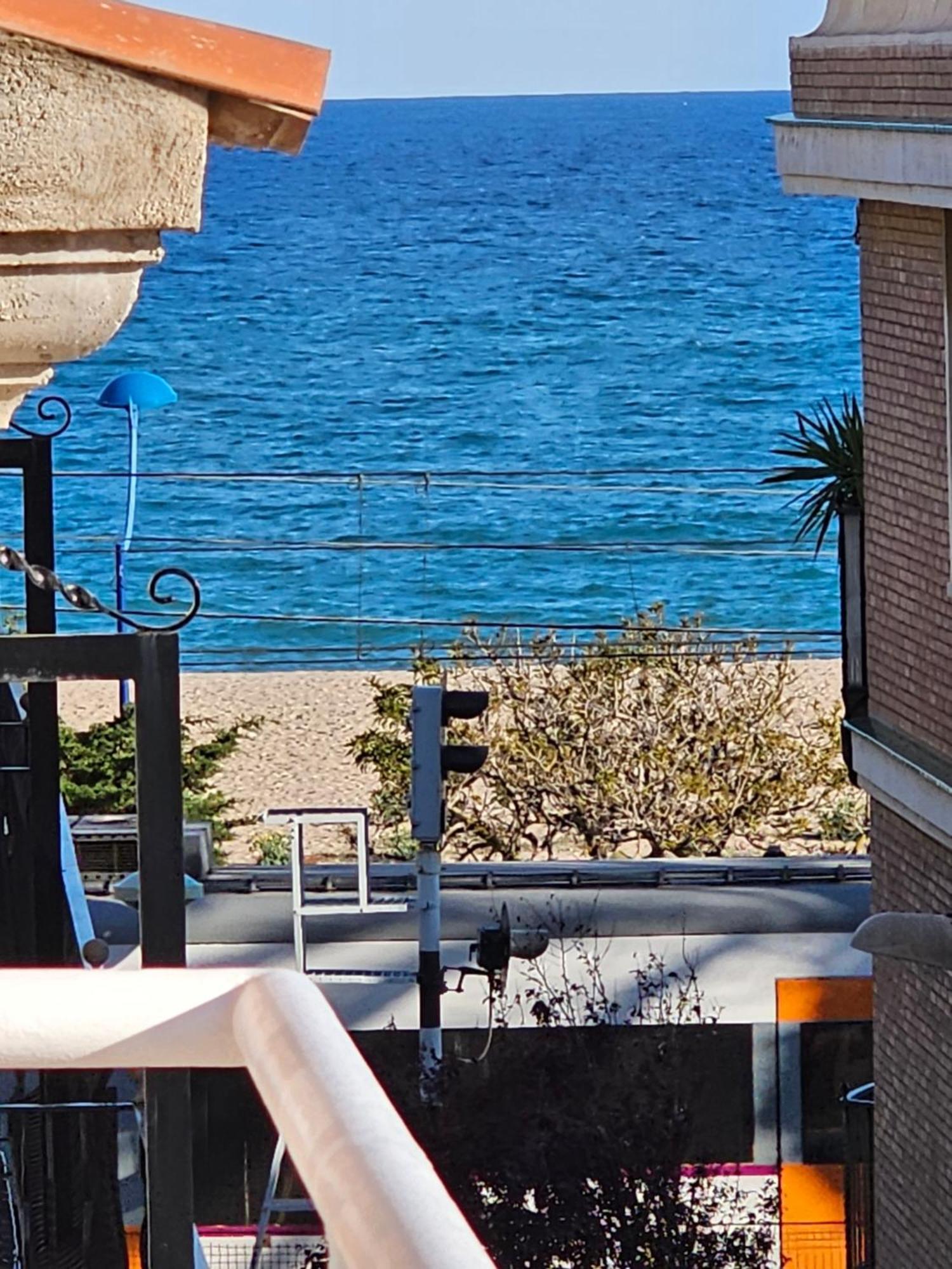 Hotel Blue Spot Мальграт-де-Мар Экстерьер фото
