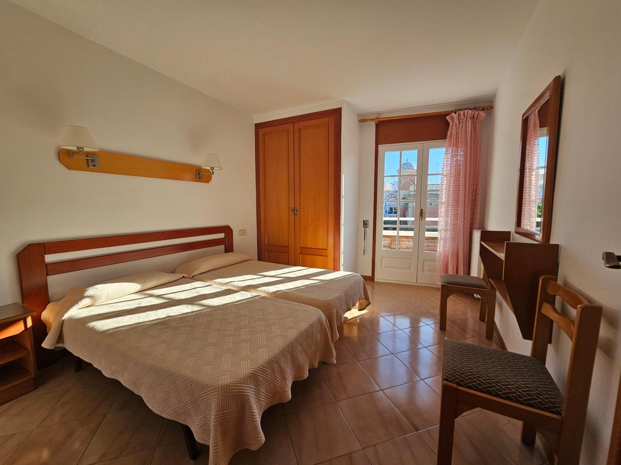 Hotel Blue Spot Мальграт-де-Мар Экстерьер фото